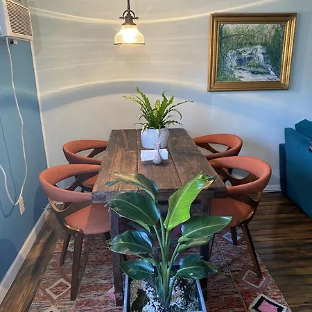 Boho-Chic Travel Pad - Unit 2 Apartment Bloomington Exterior photo