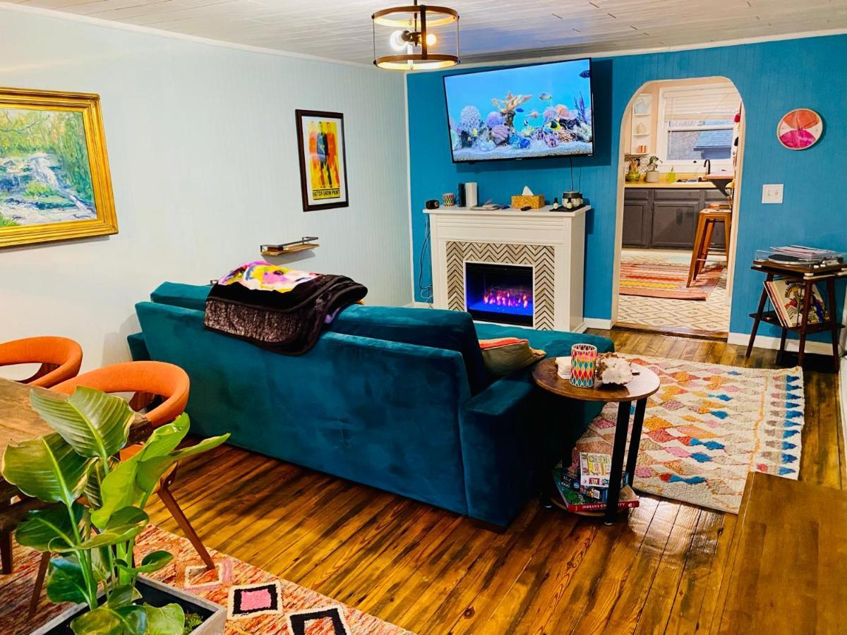 Boho-chic Travel Pad - Unit 2 Apartment