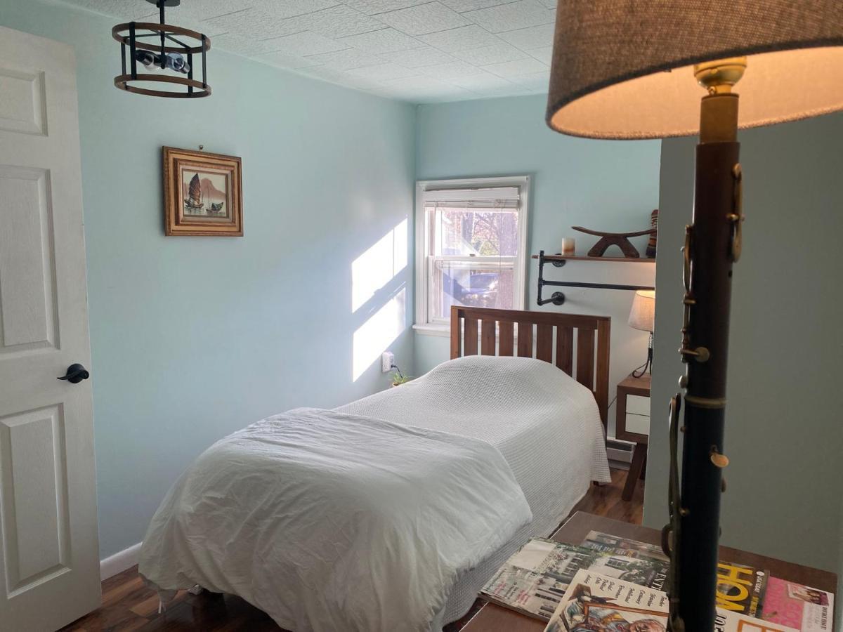Boho-chic Travel Pad - Unit 2 Apartment Bloomington
