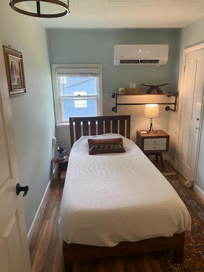 Boho-chic Travel Pad - Unit 2 Apartment *